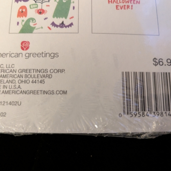 Halloween American Greetings Cards includes 7 packs of 8 cards each - Picture 5 of 9